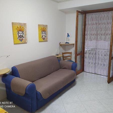 La Casa Dei Nonni Apartment Giardini Naxos Luaran gambar