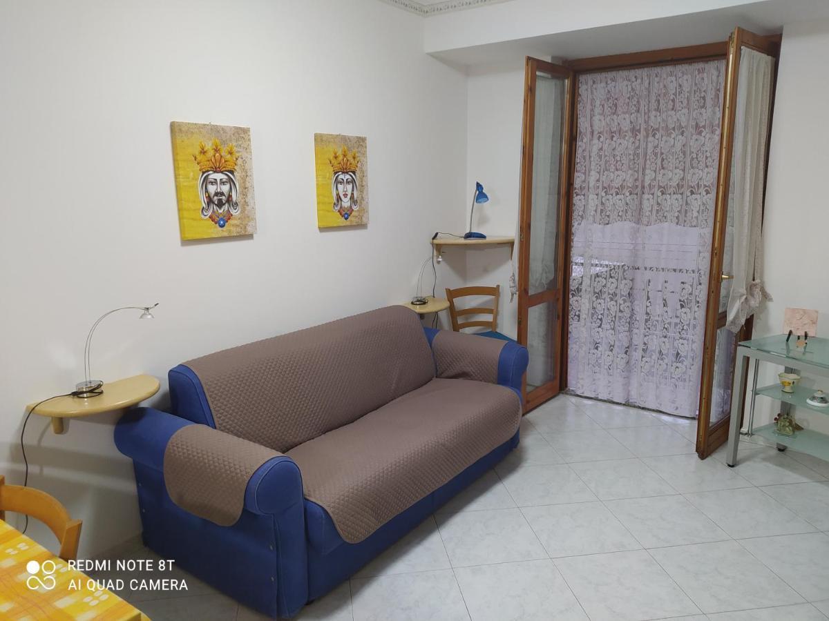 La Casa Dei Nonni Apartment Giardini Naxos Luaran gambar